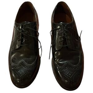 Bostonian Classics Men’s size 10.5 Wide black leather lace up wing tip shoes